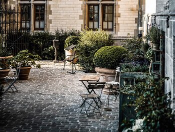La restauración del antiguo correo