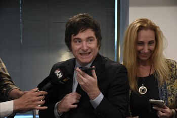 Javier Milei / Sorteo del sueldo
