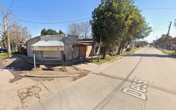 Violento ataque motochorro a tres nenas en una parada de colectivo