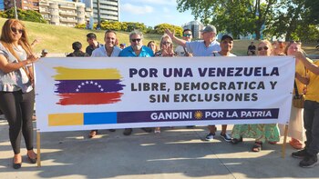 El precandidato Jorge Gandini apoyó