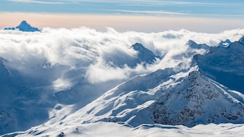 Rusia recupera cuerpos de tres alpinistas bosnios y asciende a cinco los muertos en el ascenso del monte Elbrus