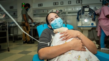 En Panamá el Hospital del Niño recibe certificación internacional como Centro de Excelencia en el programa Familia Canguro