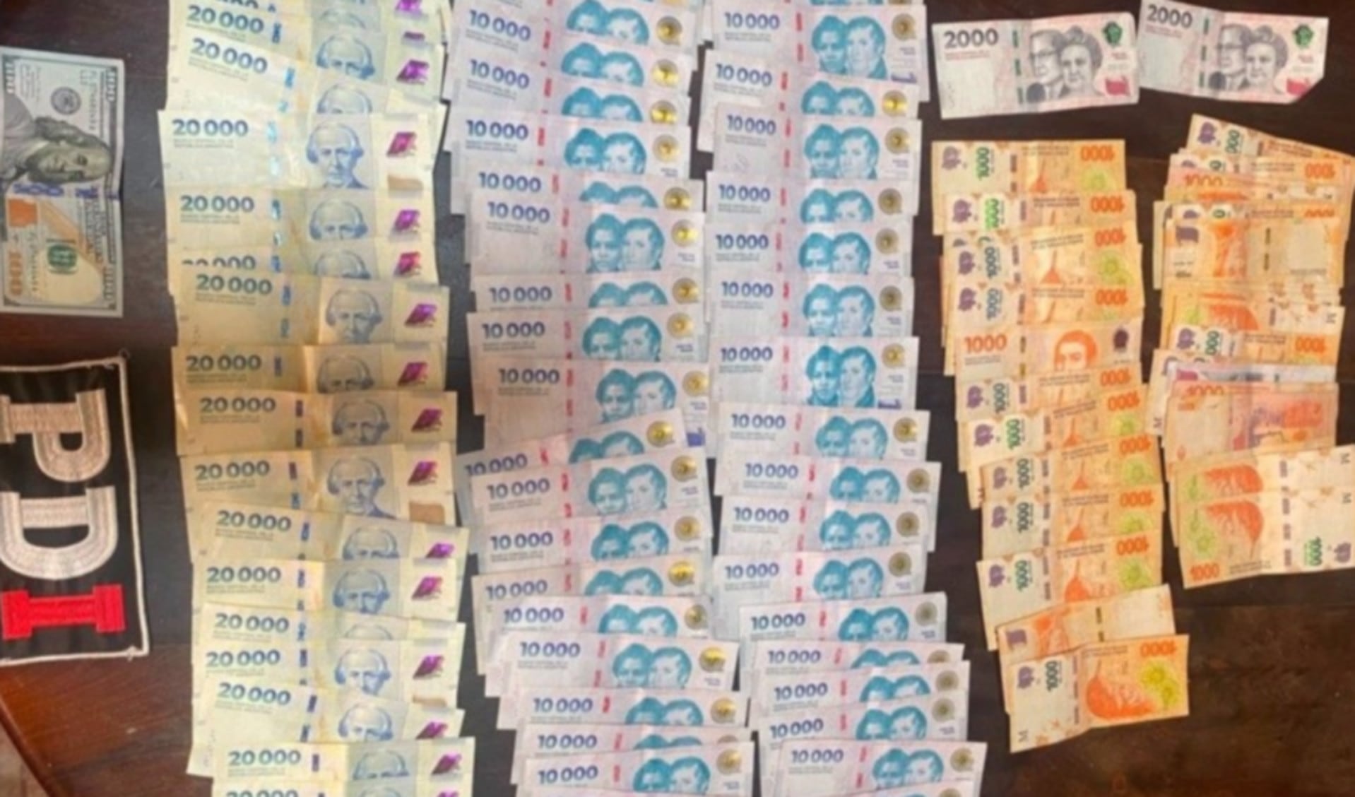 Dinero incautado por la policía a una banda criminal dedicada a robos armados en Rosario (Rosario3)