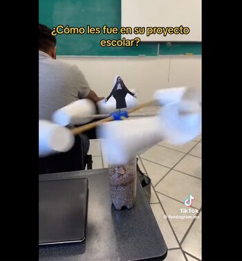 Proyecto escolar adornado con la