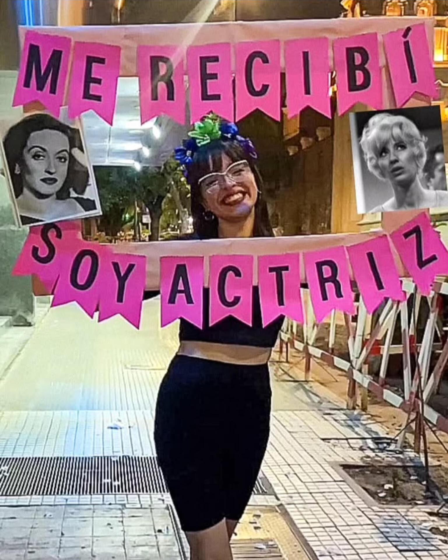 Candelaria Saldaño Vicente, licenciada en teatro, es parte activa de la escena artística cordobesa y trabaja junto a Nazarena Vélez