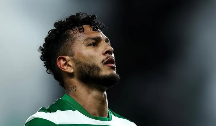 Luis Javier Suárez completa 10 partidos seguidos marcando con Sporting CP, pero su gol no evitó la derrota ante Académico Viseu