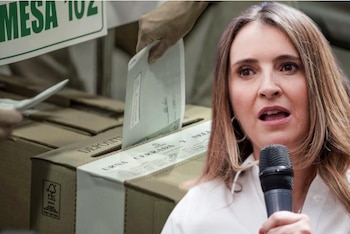 La candidata presidencial afirmó que no se puede desarrollar una elección bajo amenazas de actores armados ilegales contra la población civil - crédito Sergio Acero/REUTERS