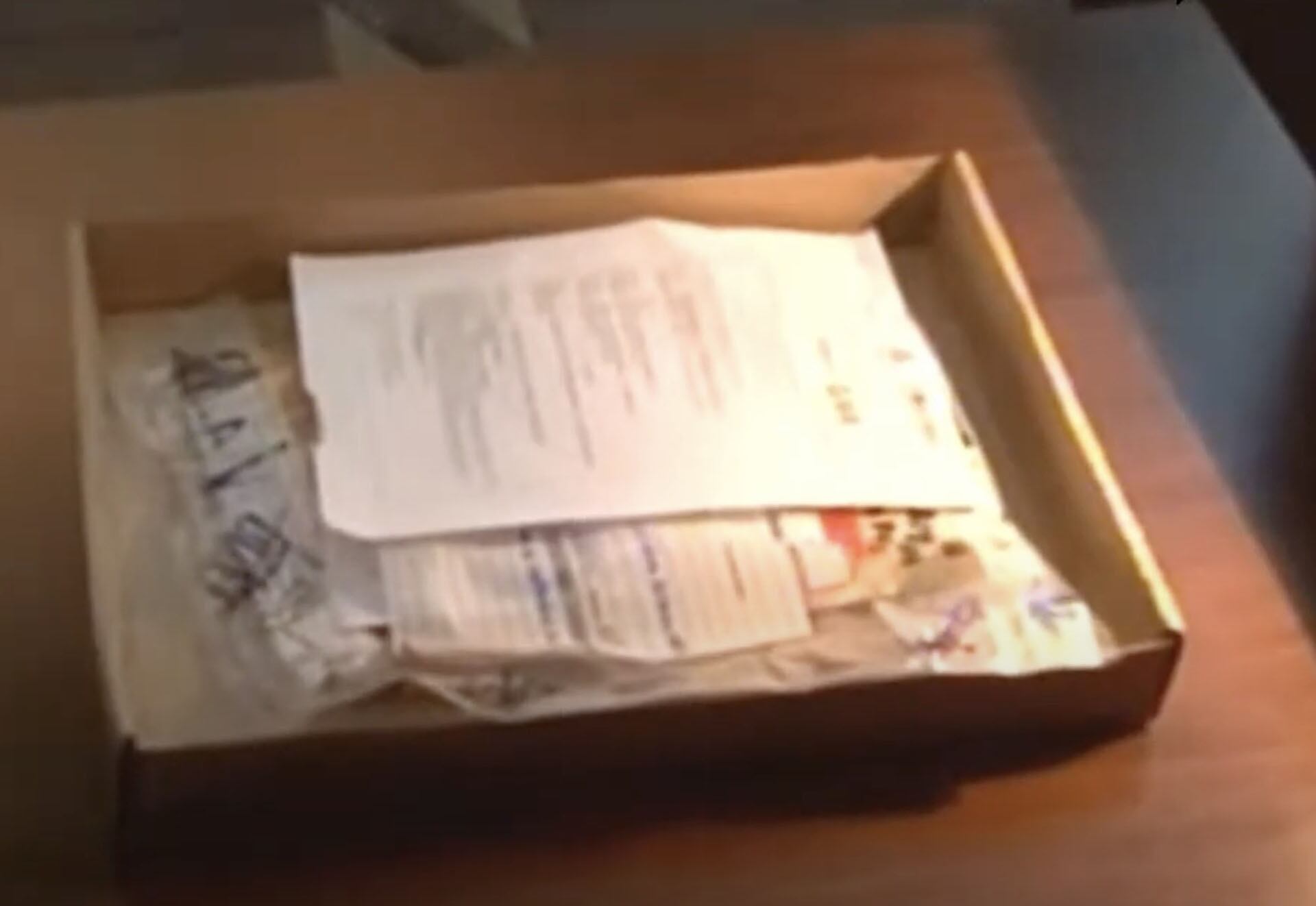 La caja con el teléfono de Sabag Montiel fue protagonista de la última audiencia.