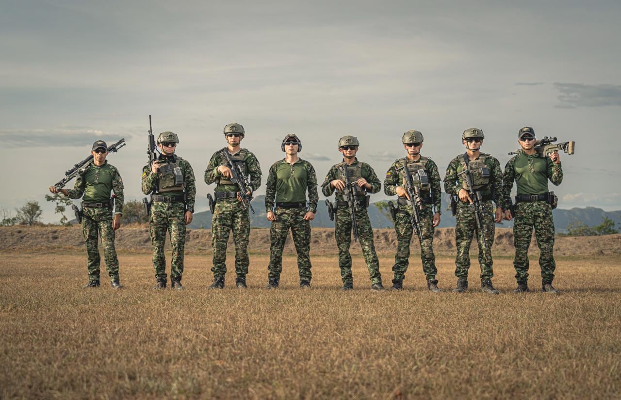 El equipo colombiano de Fuerzas Comando estuvo integrado por ocho operadores especiales de las Fuerzas Militares seleccionados tras un proceso interno - crédito prensa Fuerzas Militares