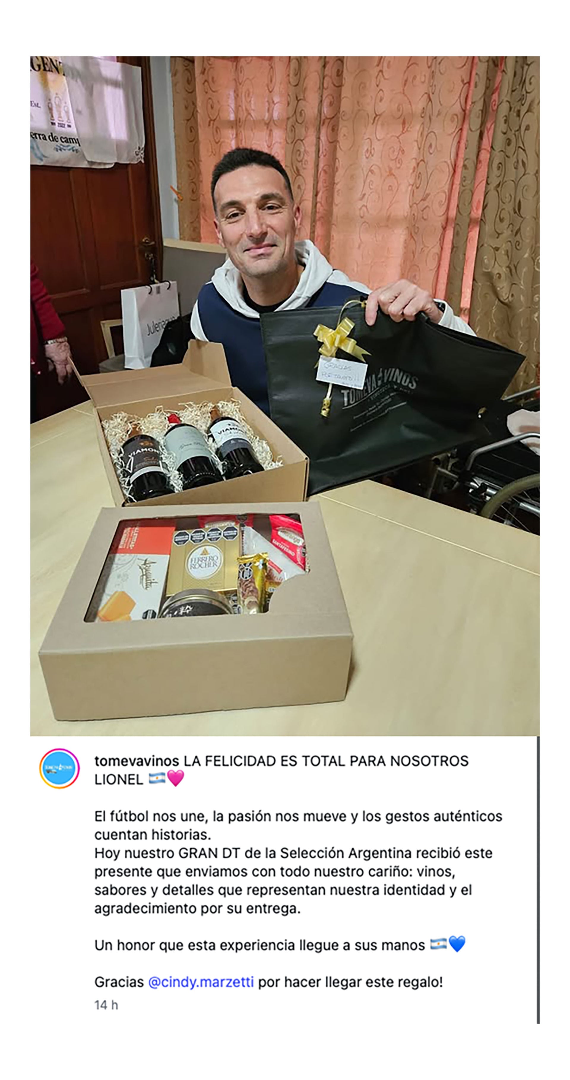El regalo de una vinoteca a Scaloni