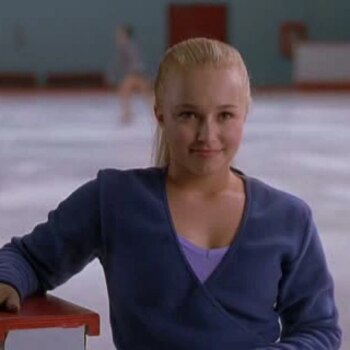 Hayden Panettiere recordó que llegó a ser muy buena patinando sobre hielo. (Captura de video)