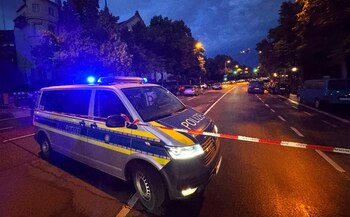 Una mujer atacó a varias