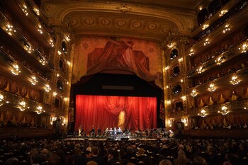 Alejandro Meerapfel se formó en
