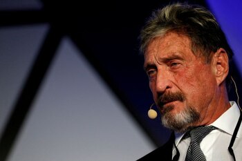 FOTO DE ARCHIVO: John McAfee,