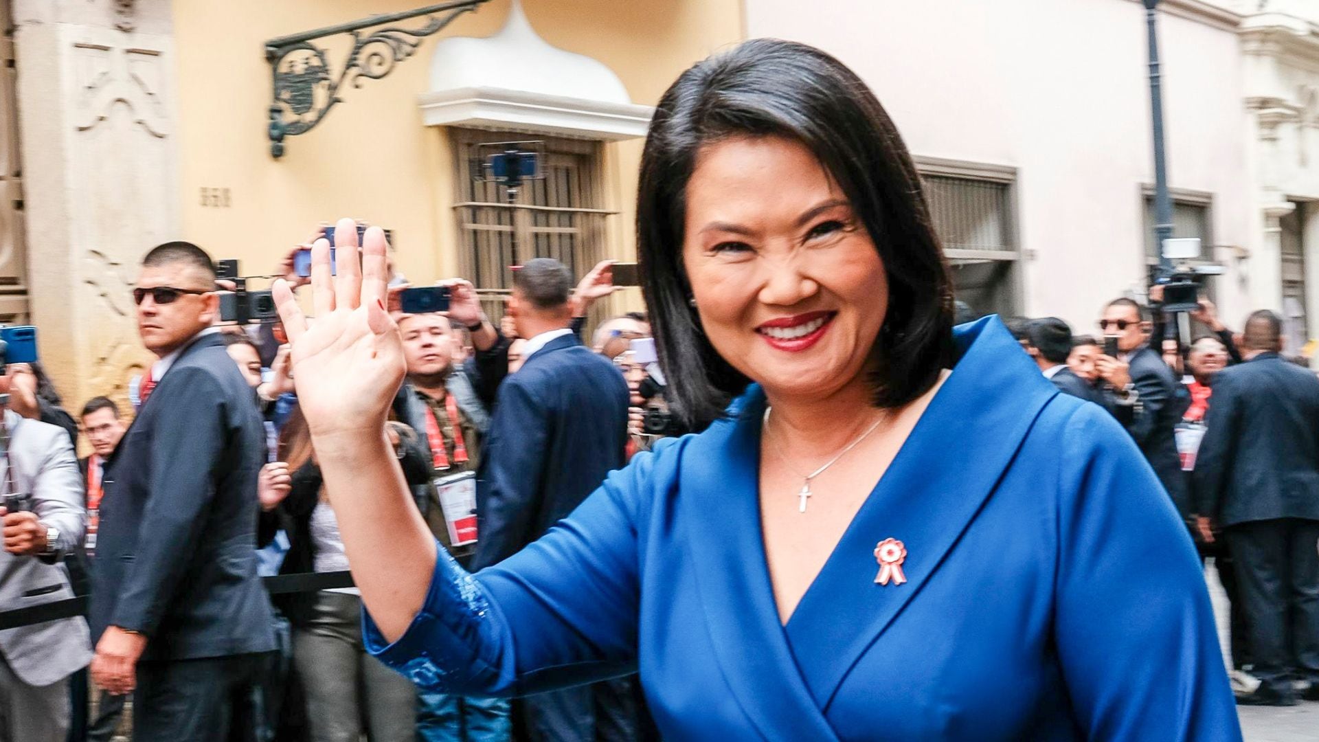 Keiko Fujimori toma posesión como presidenta de Perú e inaugura una nueva era del fujimorismo en el poder