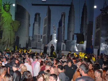 Swingers en Argentina: el 37% fantasea con el intercambio de parejas, pero sólo el 6% lo concretó - Image 2