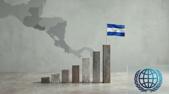 Gráfico de barras ascendentes con la bandera de El Salvador en la barra más alta y el logo del Banco Mundial en la esquina inferior derecha. Fondo con mapa de Centroamérica.