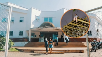 Por 12 horas, mujer amenazó con lanzarse del techo de un edificio, bomberos y policía intervinieron: se escapó de un centro psiquiátrico