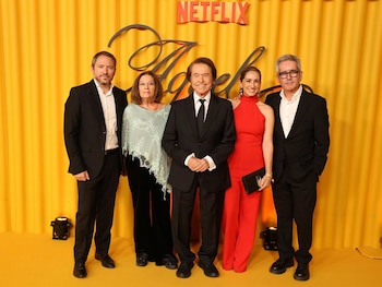 30/09/2026 Raphael, su mujer Natalia Figueroa, y sus tres hijos, Manuel, Alejandra y Jacobo Martos, posando en el estreno de 'Aquel'
EUROPA ESPAÑA SOCIEDAD