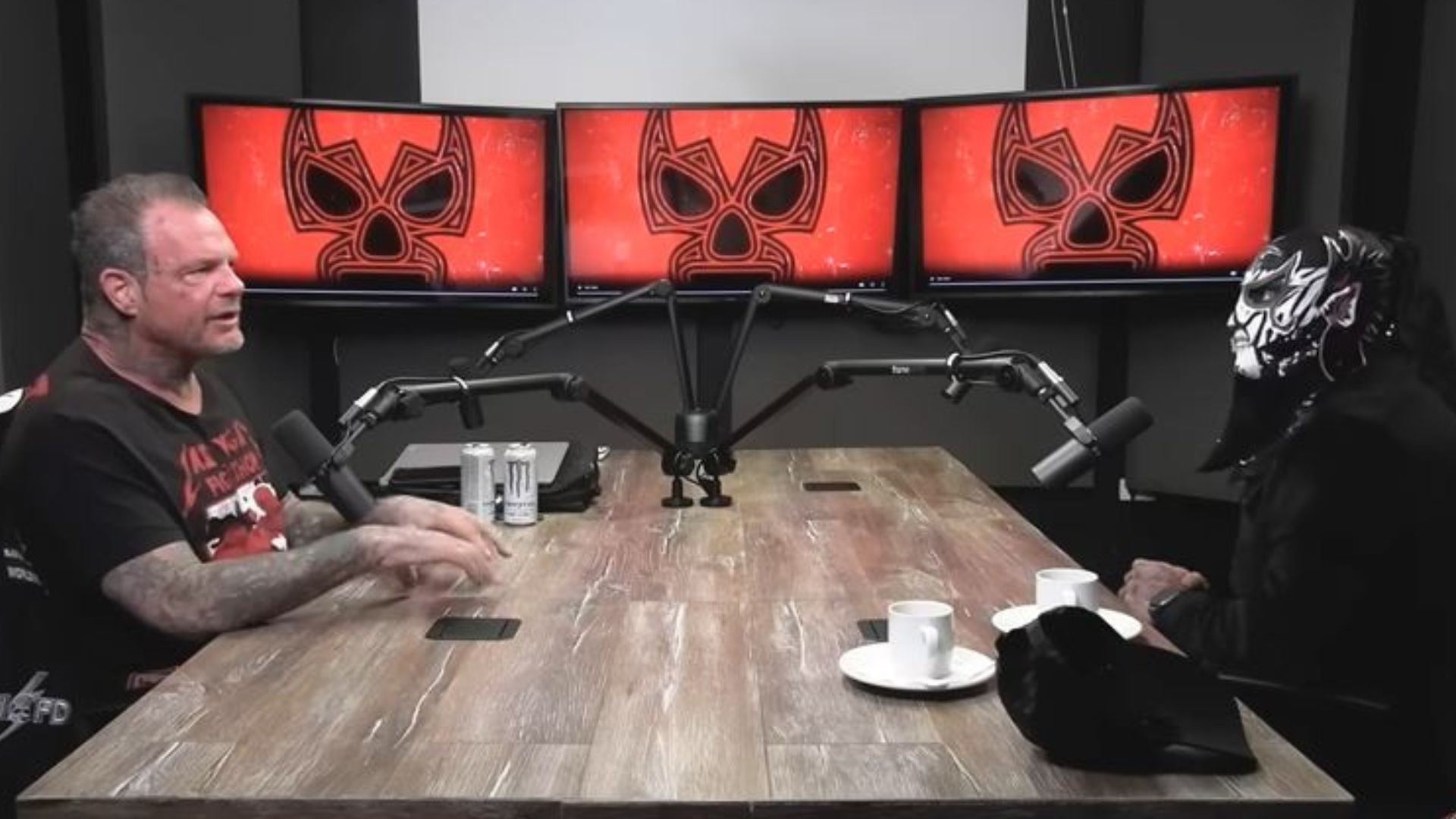Vampiro Canadiense lanzó el reto a Penta Jr. en su podcast. (Youtube Vampiro Canadiense)