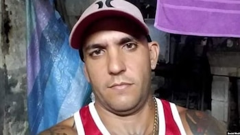 Preso político cubano con dengue, fiebre de 40 y esquizofrenia: su madre denuncia desde Ecuador que no recibe atención en la cárcel más poblada de la isla