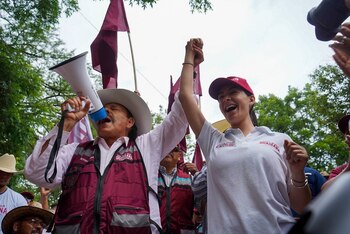 El candidato continuó recorriendo los