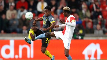 El colombiano Luis Sinisterra apunta a la final de la Conference League europea y el título de goleador del campeonato