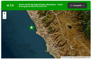 Mapa satelital de la costa peruana con una estrella verde en el mar y una franja superior verde con texto sobre un sismo
