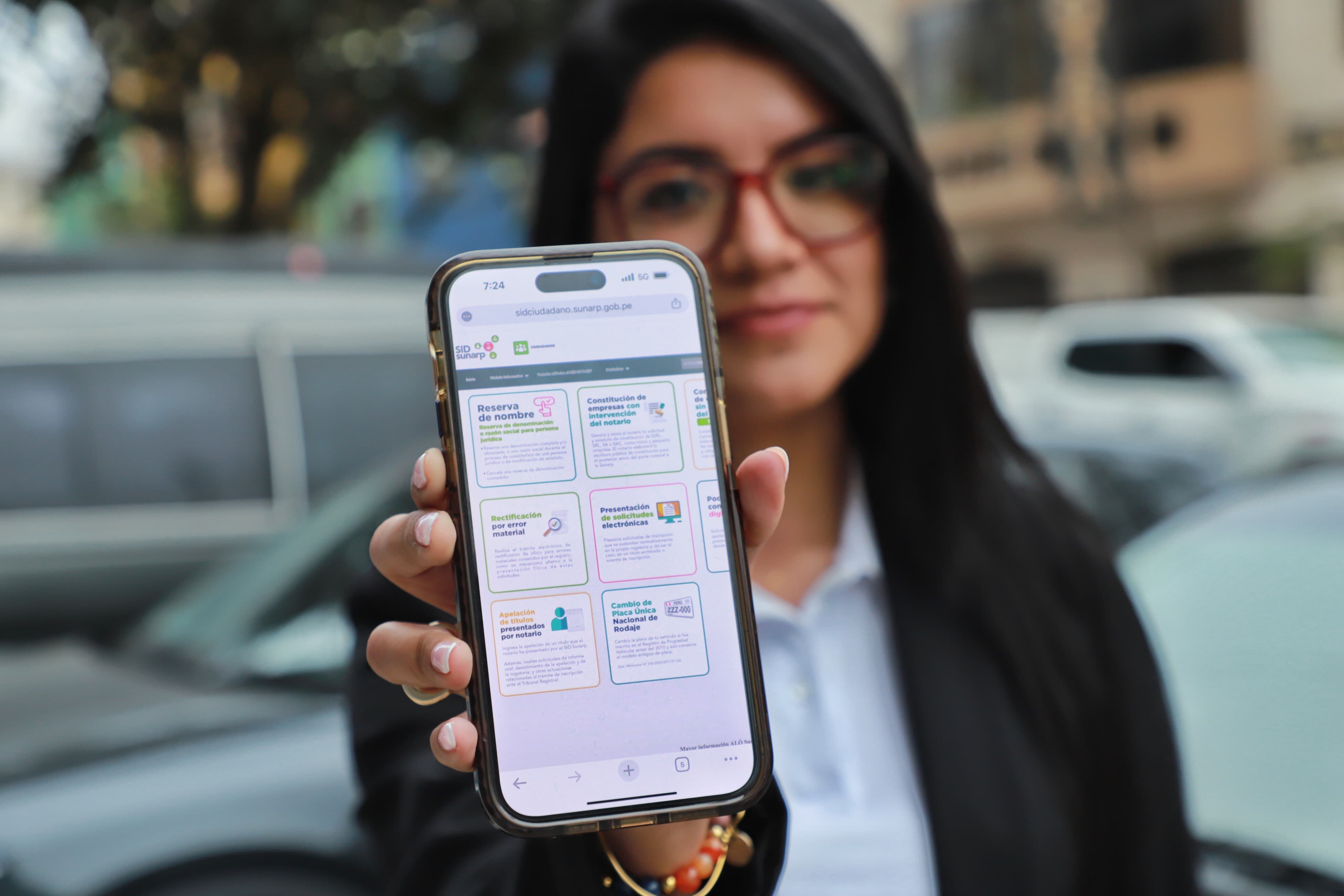La protección y preservación de documentos digitalizados por la Sunarp reduce el riesgo de pérdida o deterioro de archivos registrales.