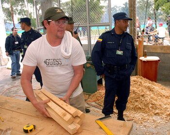 Imagen GPDI42XB75GB3KCTNPJZEFNSTI