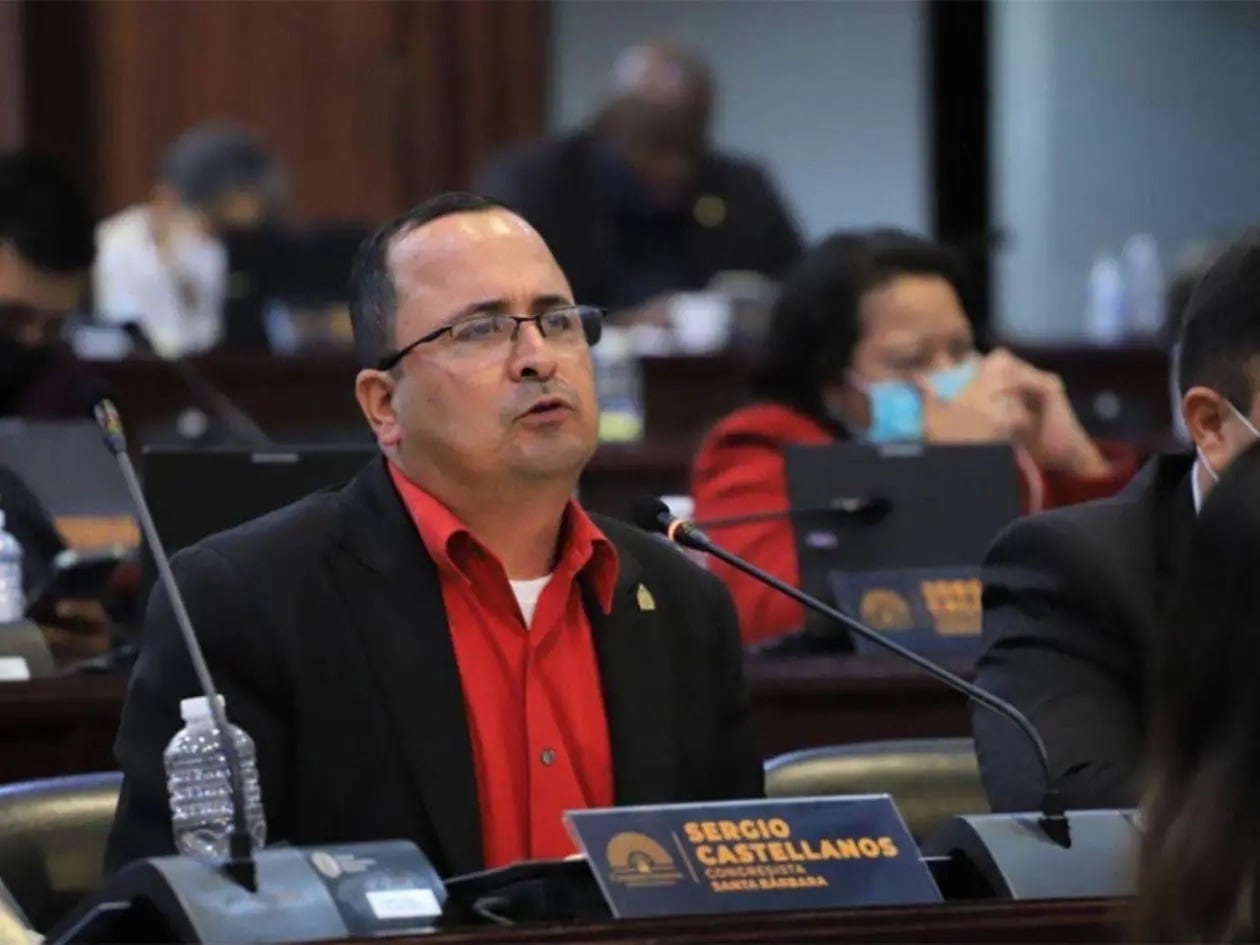 Diputados del Partido Libertad y Refundación (Libre) criticaron la eliminación de la Comisión Permanente y advirtieron sobre posibles dificultades en crisis. (Foto: Congreso Nacional de Honduras)