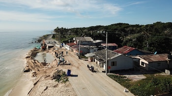 Colombia estaría perdiendo territorio frente al mar: un senador alerta fuerte tendencia erosiva en el 63% del literal costero caribeño