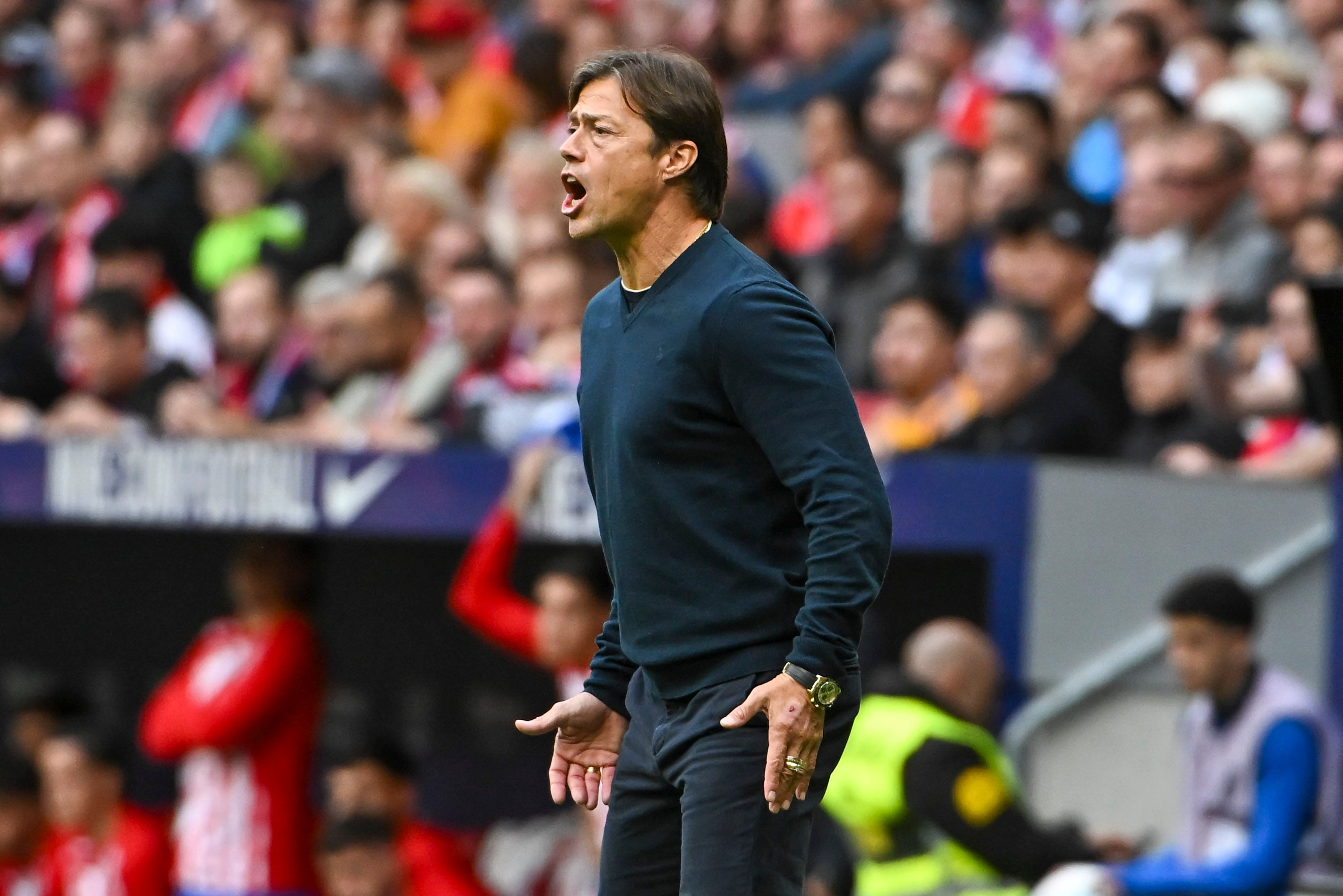 Almeyda debe revertir un complejo arranque con el Sevilla: ganó siete, empató dos y perdió ocho en sus primeros 17 encuentros al frente del equipo (EFE/ Fernando Villar)