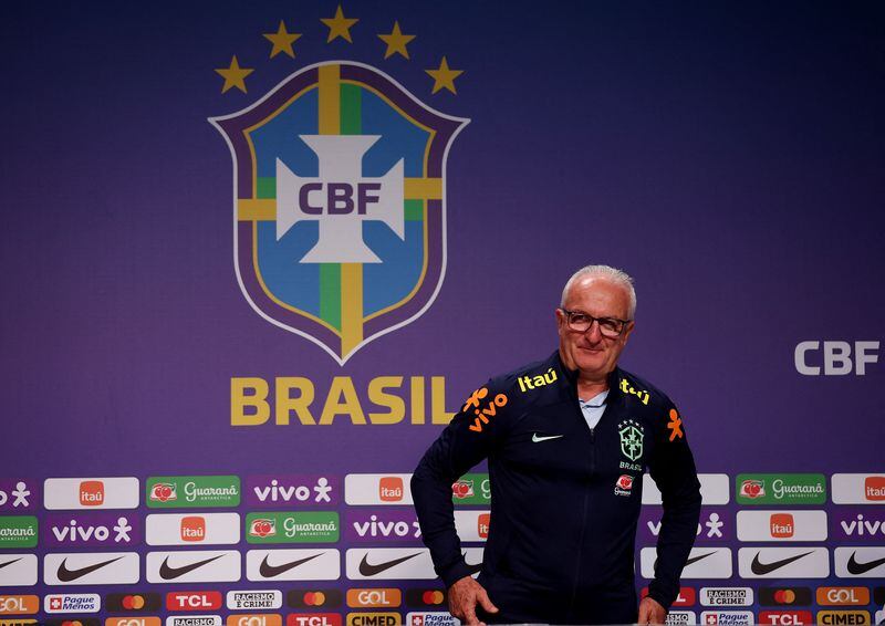 Dorival Junior fue el último técnico de la selección de Brasil y ahora dirigirá a André Carrillo en Corinthians. - créditos: REUTERS/Pilar Olivares