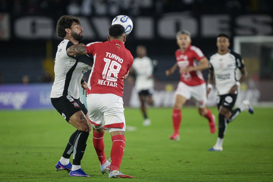 Santa Fe deve ajudar na visita ao Uruguai e espera queda do Platense na Neo Química de São Paulo -crédito Cristian Bayona/Colprensa