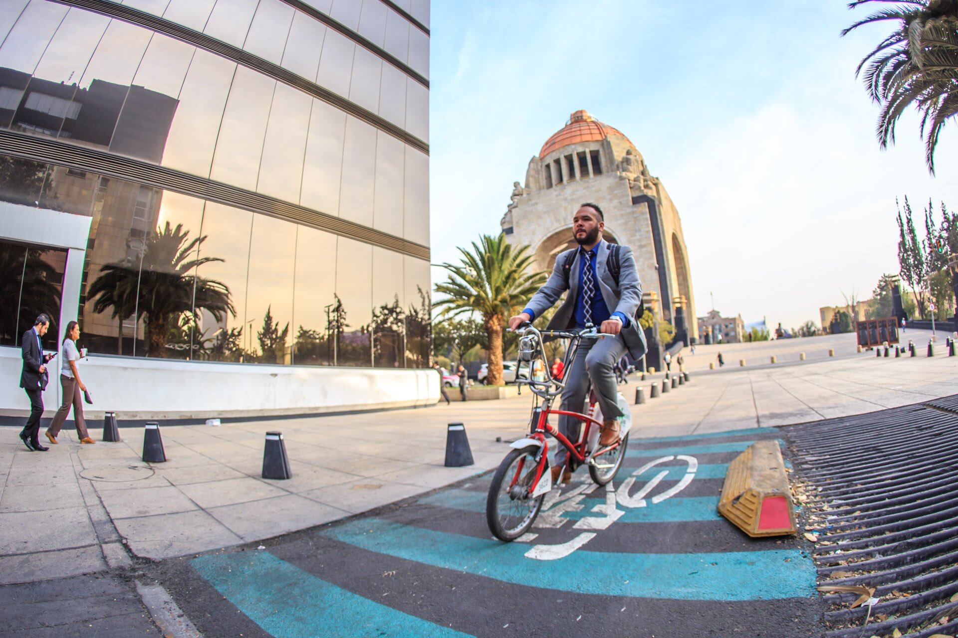 Las pruebas previas con 200 bicicletas y la señalización especial optimizan la logística de Ecobici para la llegada de miles de aficionados al estadio. (X/ @ecobici)