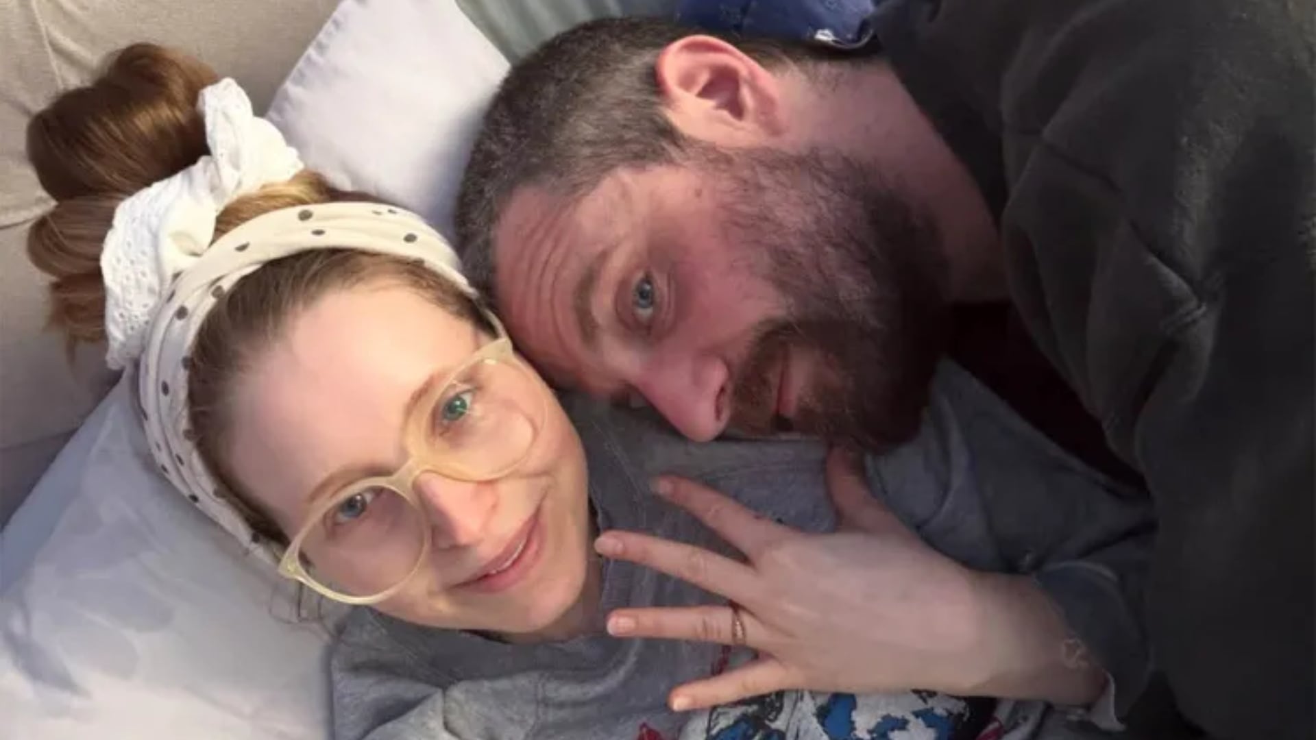 Jessie Cave y Alfie Brown oficializan su compromiso tras una larga relación. (Instagram)
