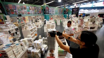 Por la Feria del Libro