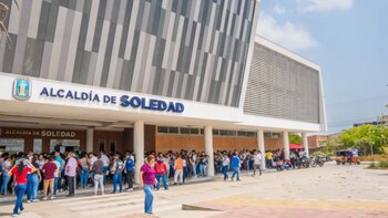 Por ‘becas fantasma’, Procuraduría abrió