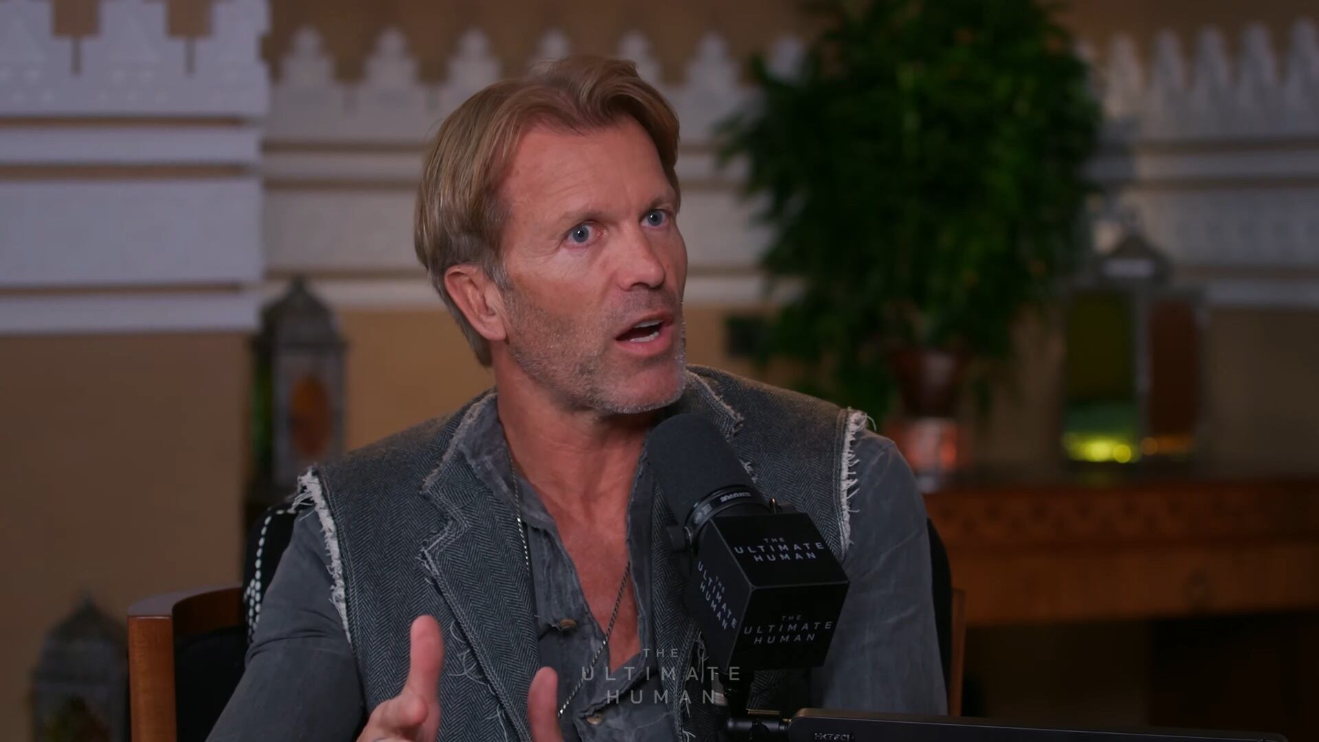 Peter Crone explica cómo las creencias limitantes de la infancia condicionan la salud mental y el éxito personal (YouTube: Ultimate Human Podcast with Gary Brecka)