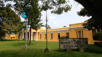 Guatemala: La suspensión de la mesa de diálogo deja sin avance el pacto colectivo entre autoridades de Educación y sindicatos