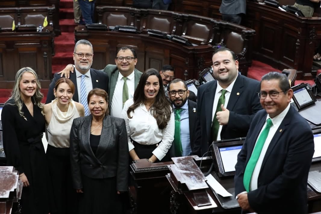 La UNE, liderada por Sandra Torres, retirará las interpelaciones contra 13 ministros para que el Congreso de Guatemala abra una sesión sobre el alza de los combustibles. (Bloque UNE oficial)
