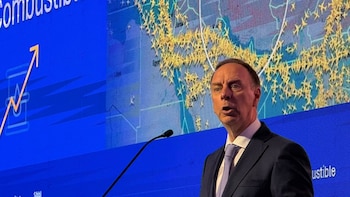 En la apertura de WOCA 2026, Peter Cerdá, Vicepresidente Regional de las Américas, IATA, destacó la importancia de la aviación como un motor estratégico de integración y desarrollo en América Latina y el Caribe, facilitando el turismo, el comercio y las oportunidades a grandes distancias. (Foto cortesía IATA)