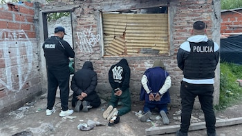 Desbarataron una banda dedicada al narcomenudeo en La Matanza: detuvieron a tres hombres