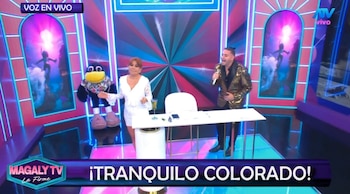 Integrante de Río Band responde a las críticas por cantar ‘La Incondicional’ en boda de Karla Tarazona. Captura: Magaly TV La Firme.