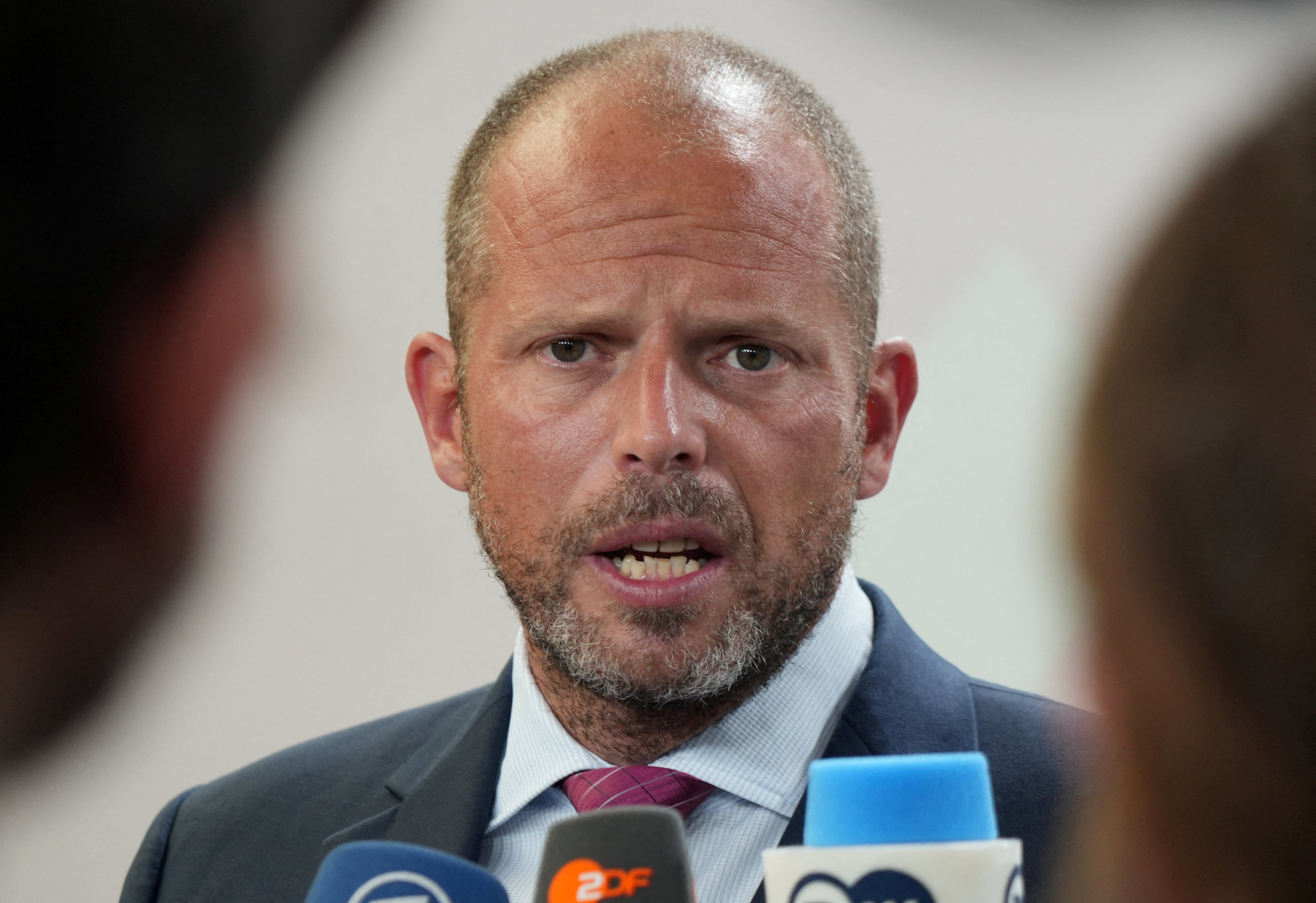 Theo Francken defendió la participación del Ejército en Bruselas para recuperar el control de calles y estaciones (Reuters)