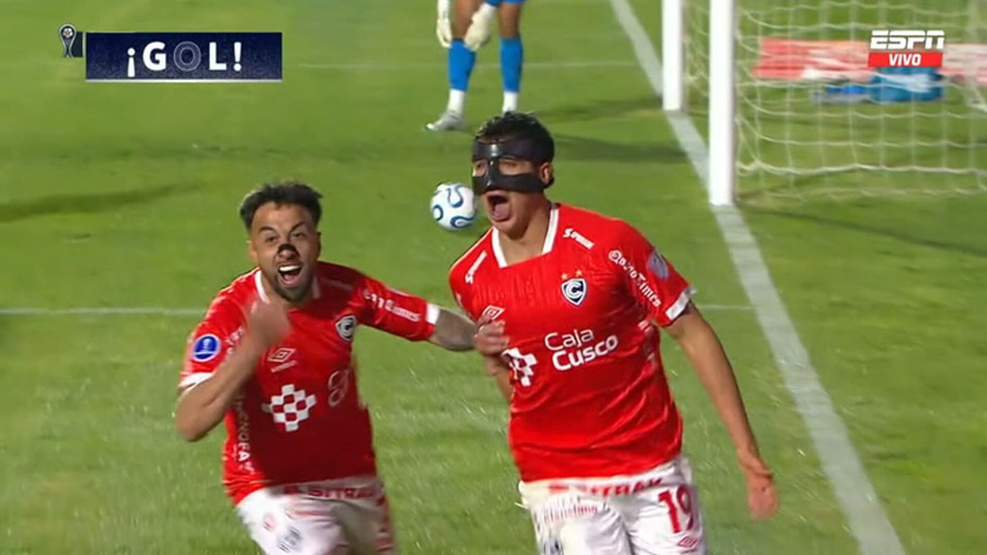 Gol de Matías Succar tras gran cabezazo en Cienciano vs Botafogo por la ida de octavos de final de la Copa Sudamericana 2026