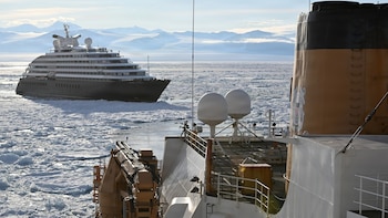 Un crucero turístico quedó atrapado