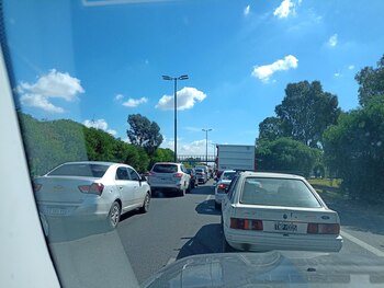 Por el piquete cerca de