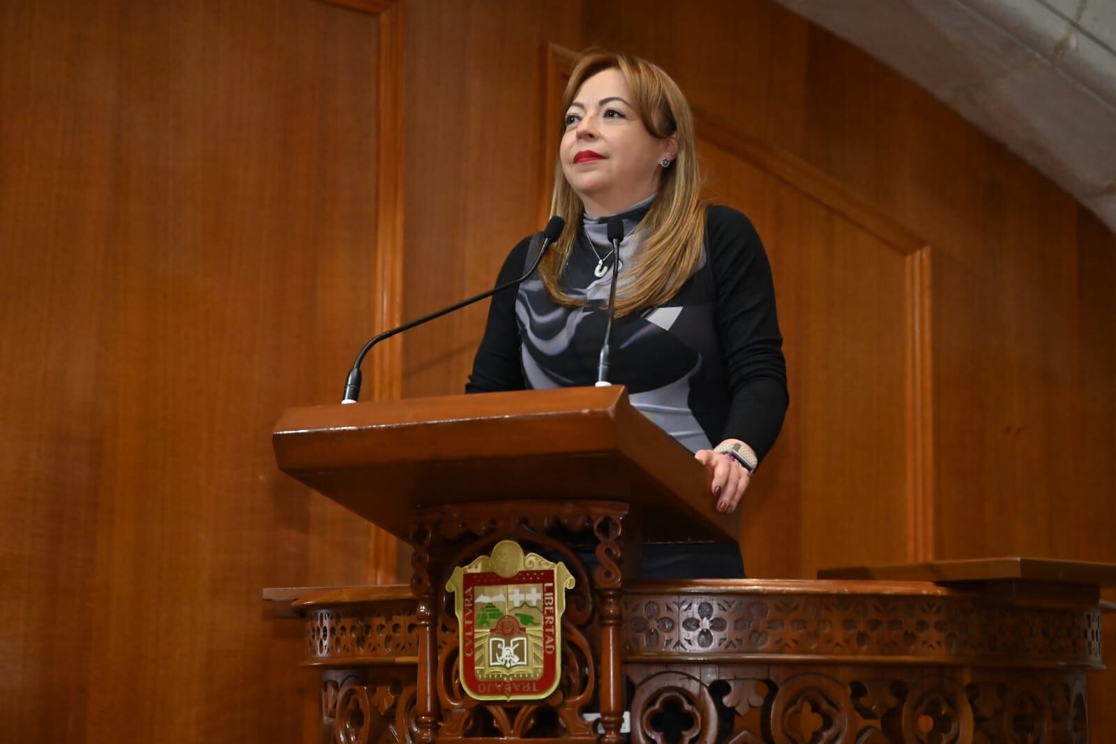 La diputada del PRI, Lilia Urbina Salazar impulsó la iniciatia para aumentar las penas por el uso y distribución de 'deepfakes' sexuales (Congreso Edomex)